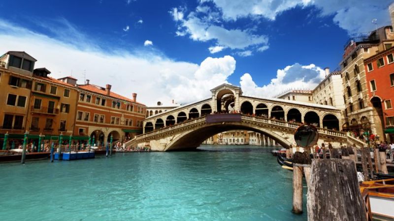 AJet ile 5 Gece 6 Gün Ekspres Büyük İtalya Turu (Roma - Bergamo)